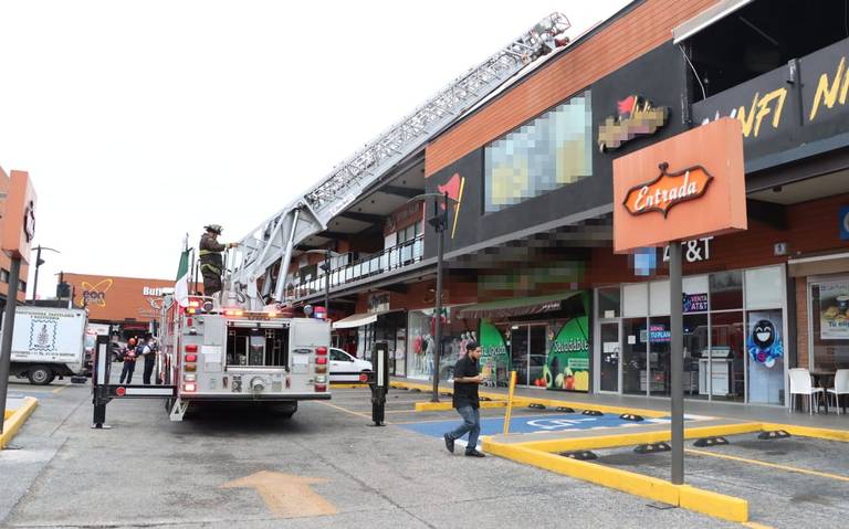 Se incendia local de alitas en plaza comercial - Diario de Querétaro |  Noticias Locales, Policiacas, de México, Querétaro y el Mundo