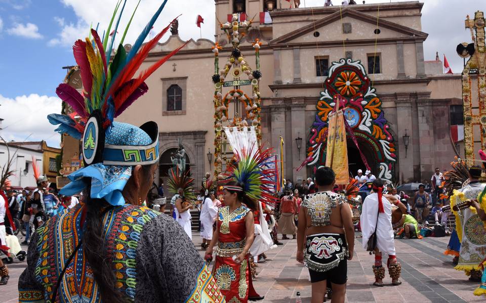 Sin danzantes, los festejos de la Santa Cruz - Diario de Querétaro |  Noticias Locales, Policiacas, de México, Querétaro y el Mundo